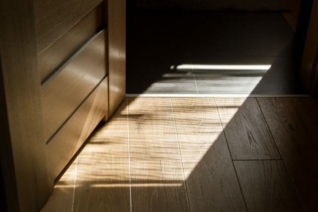 Parquet et sol stratifié : choisir et faire poser son revêtement de sol Parquet et sol stratifié : choisir et faire poser son revêtement de sol