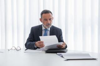 Lire un devis de travaux : les mentions qui engagent l'artisan